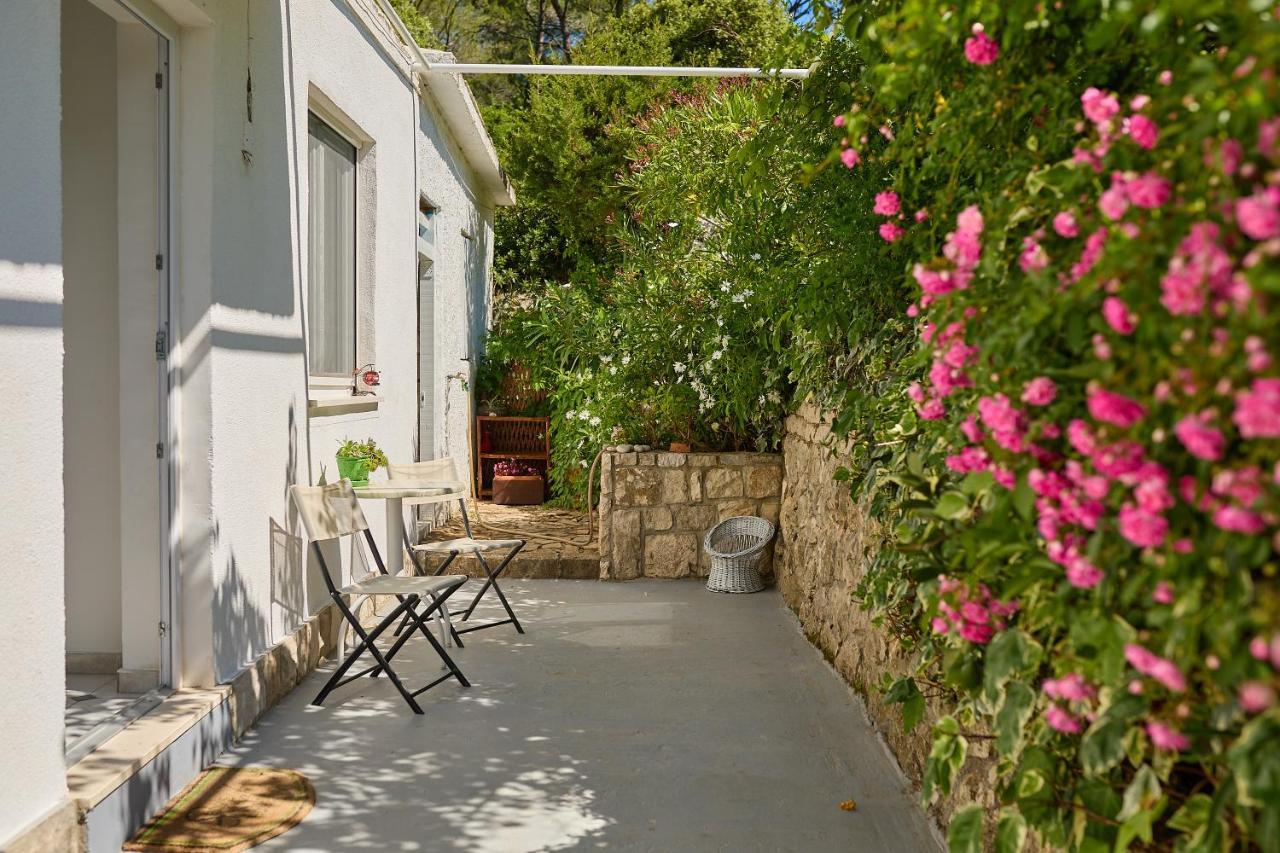 Studio Dolores-Apartment By The Sea Maranovići Dış mekan fotoğraf