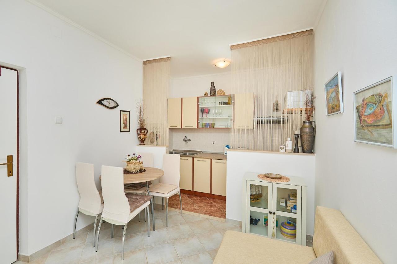 Studio Dolores-Apartment By The Sea Maranovići Dış mekan fotoğraf
